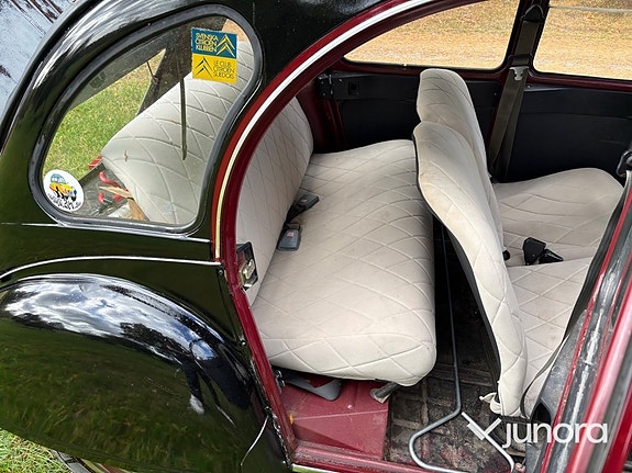 Citroen 2CV 12 of 20