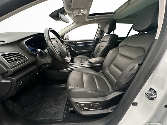 Renault Megane E-Tech 14 of 30