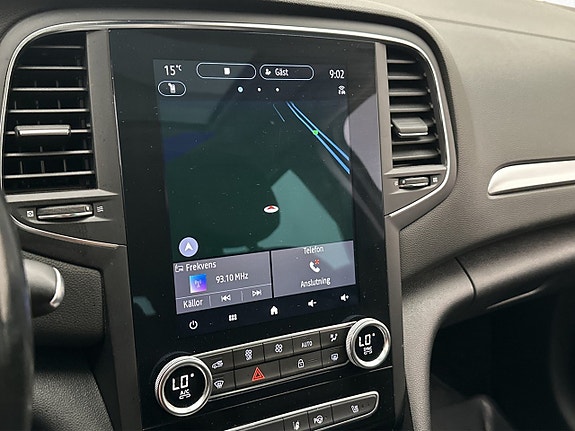 Renault Megane E-Tech 27 of 30