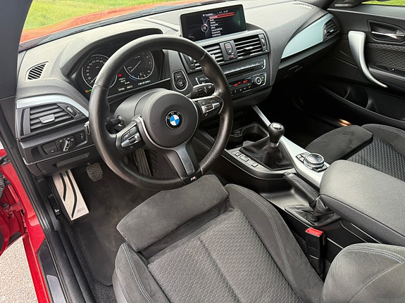 BMW M235i 9 of 17