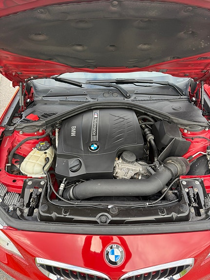 BMW M235i 14 of 17