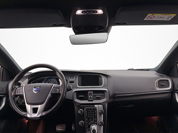 Volvo V40 13 of 30