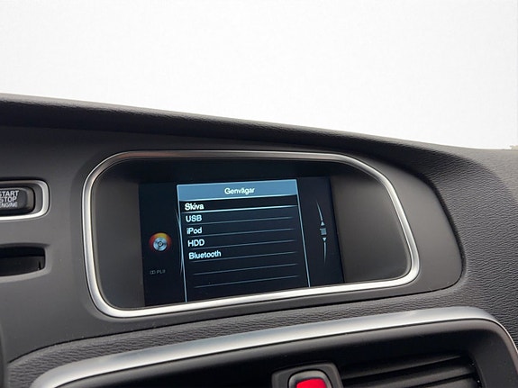 Volvo V40 21 of 30