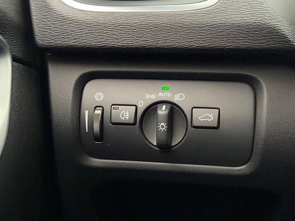 Volvo V40 15 of 30