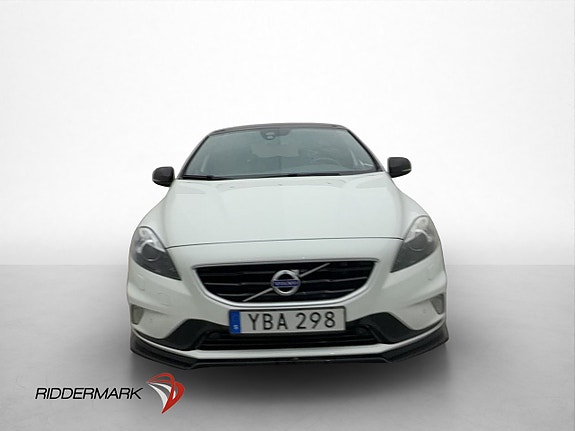 Volvo V40 2 of 30