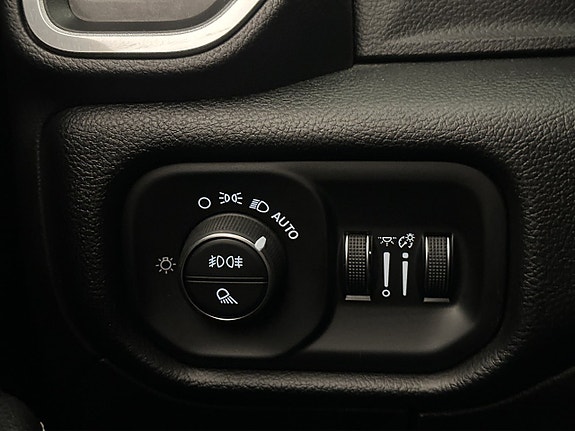 Dodge RAM 1500 22 of 30