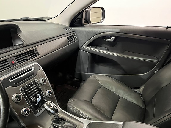 Volvo XC70 15 of 20