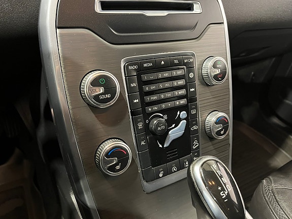 Volvo XC70 17 of 20