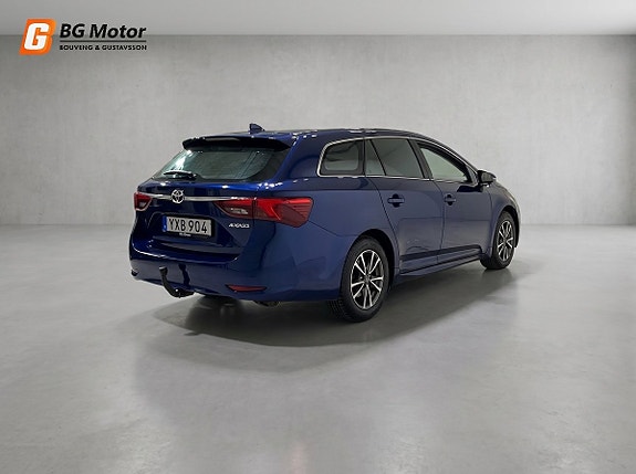 Toyota Avensis 4 of 18