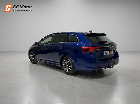 Toyota Avensis 6 of 18
