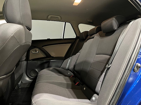 Toyota Avensis 10 of 18