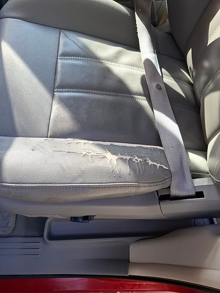 Chrysler Town & Country 23 of 26