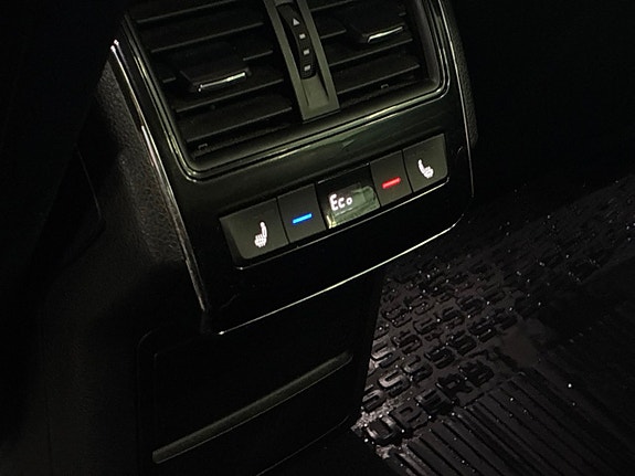 Skoda Superb 17 of 27