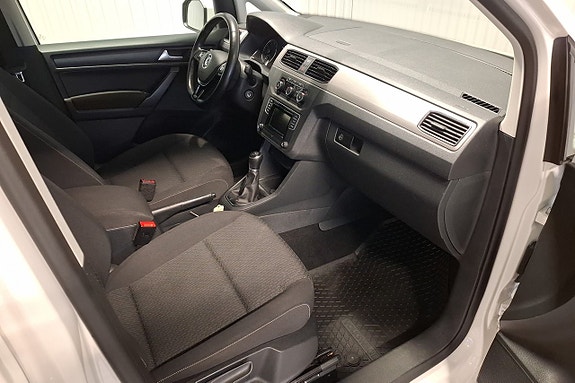 Volkswagen Caddy Maxi 11 of 16