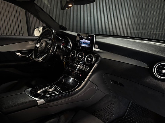 Mercedes-Benz GLC220 d 11 of 22