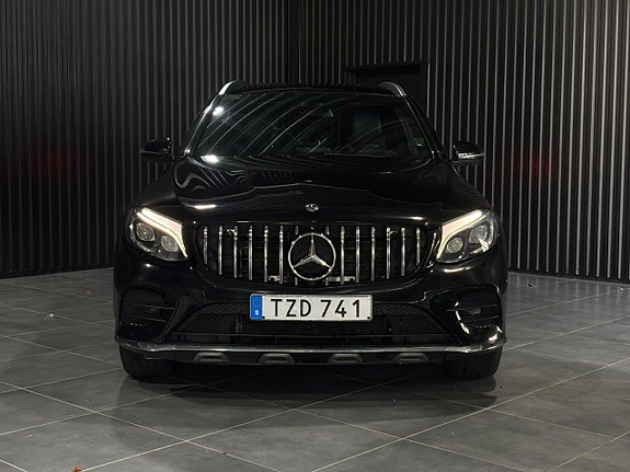 Mercedes-Benz GLC220 d 2 of 22