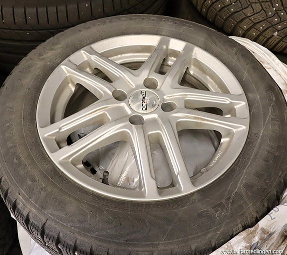 Renault Clio 15 of 18