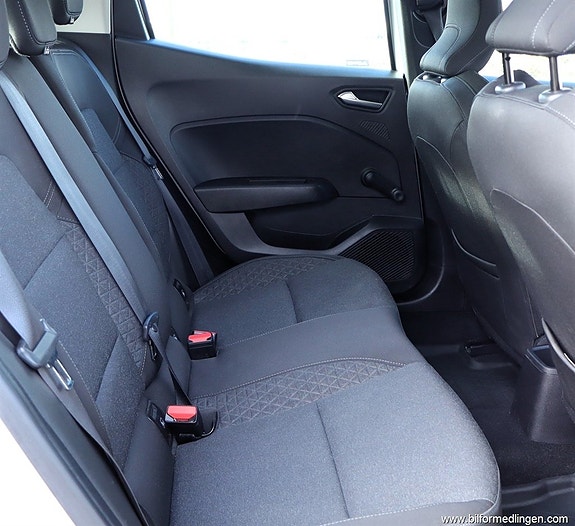 Renault Clio 7 of 18