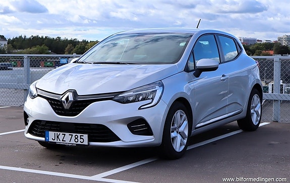 Renault Clio 18 of 18