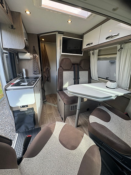 Pøssl Roadcruiser • 9 växlad automat•3500 mil 5 of 10