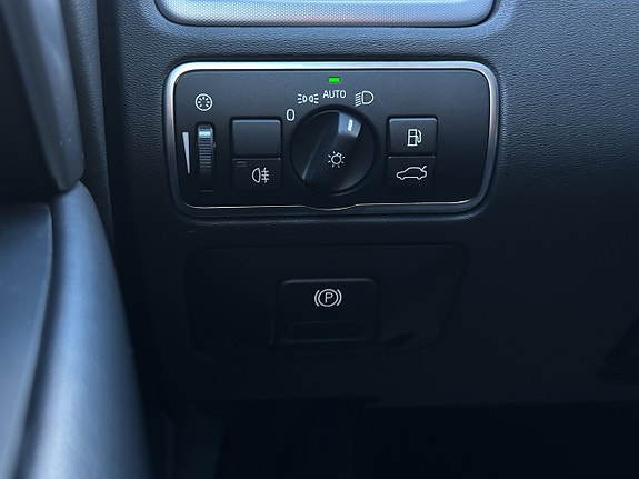 Volvo V70 10 of 28