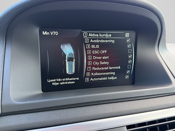 Volvo V70 20 of 28