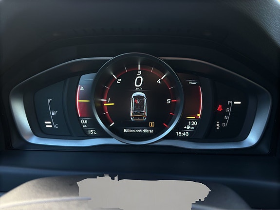 Volvo V70 16 of 28