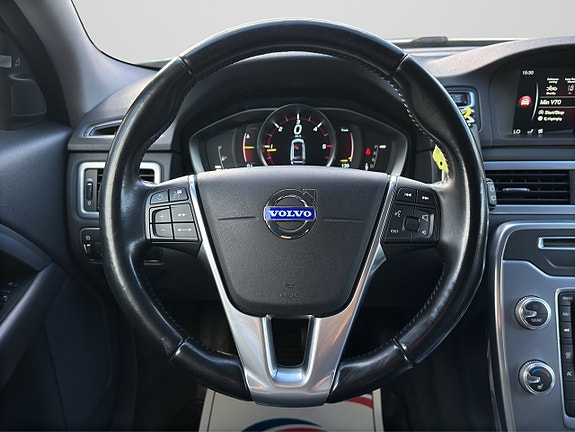 Volvo V70 14 of 28