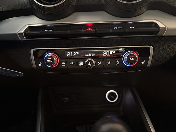 Audi Q2 14 of 15