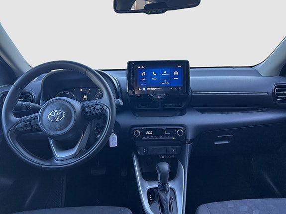 Toyota Yaris 13 of 17