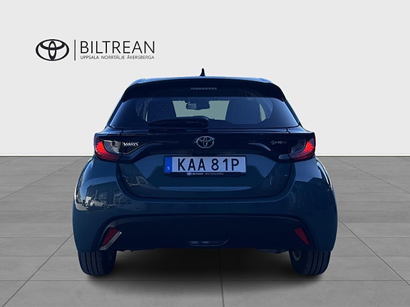 Toyota Yaris 5 of 17