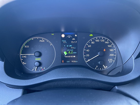 Toyota Yaris 11 of 17