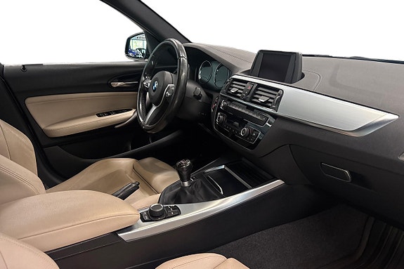 BMW 120i 6 of 17