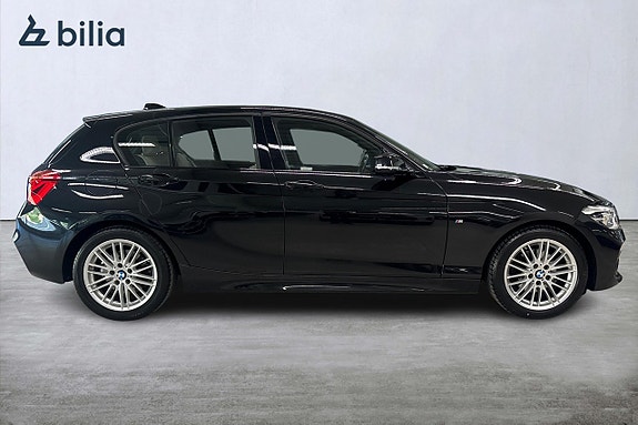 BMW 120i 15 of 17