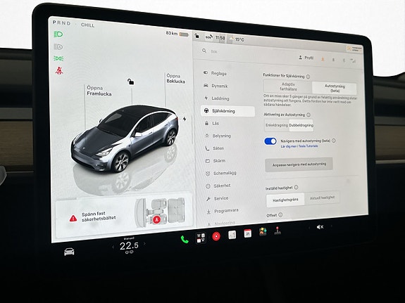 Tesla Model Y 23 of 28