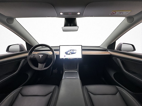 Tesla Model Y 16 of 28