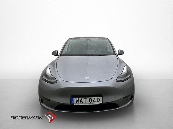 Tesla Model Y 3 of 28