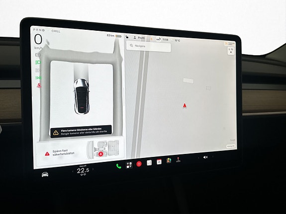 Tesla Model Y 20 of 28