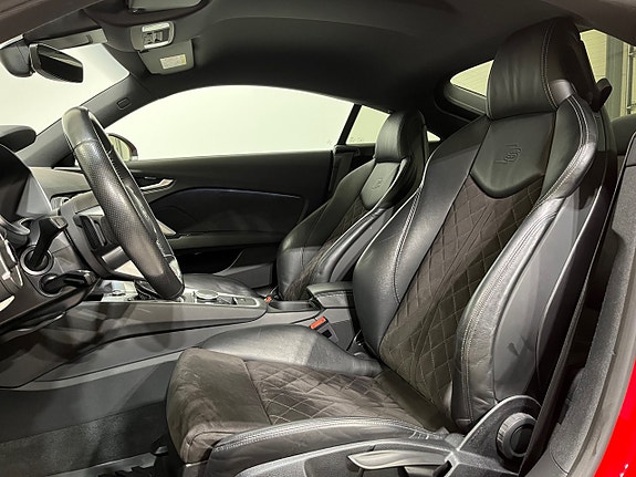 Audi TT 8 of 17