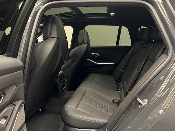 BMW M340i 10 of 26