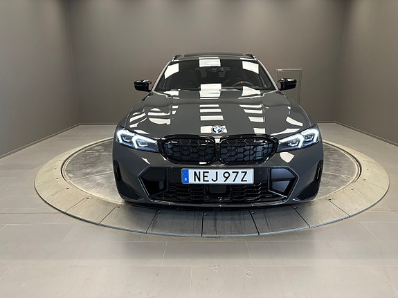 BMW M340i 5 of 26
