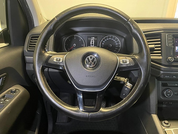 Volkswagen Amarok 10 of 19