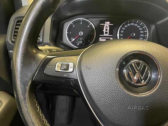 Volkswagen Amarok 11 of 19