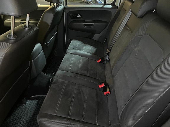 Volkswagen Amarok 17 of 19