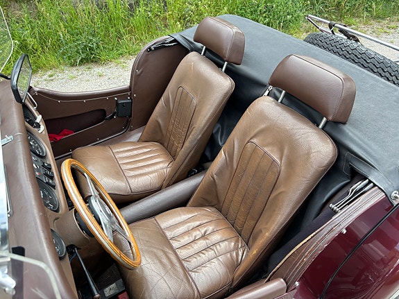 Morgan Plus 8 5 of 6
