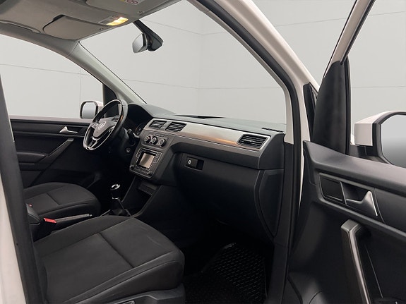 Volkswagen Caddy Maxi 26 of 30