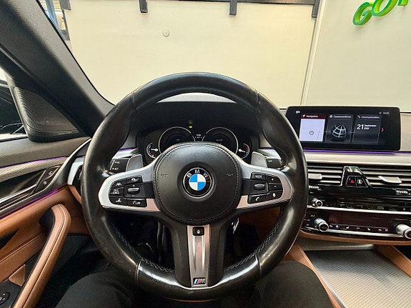 BMW 530i 8 of 14