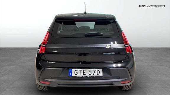 Renault 5 E-Tech 7 of 9