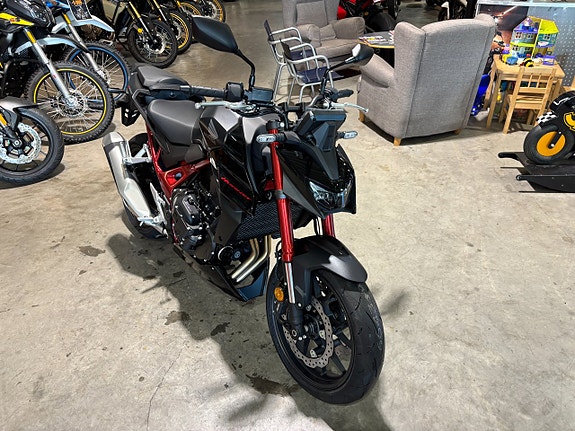 Honda CB750C Hornet E-Clutch 8 of 12