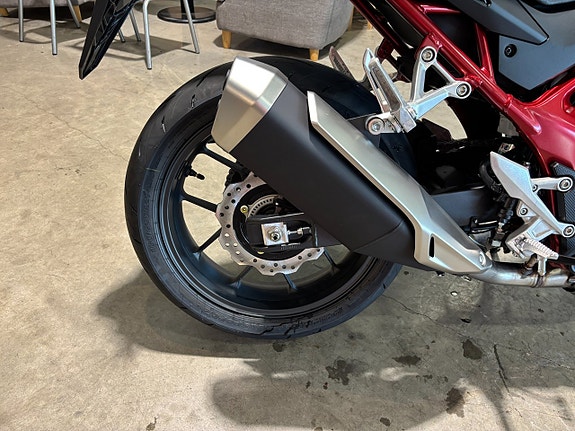 Honda CB750C Hornet E-Clutch 10 of 12